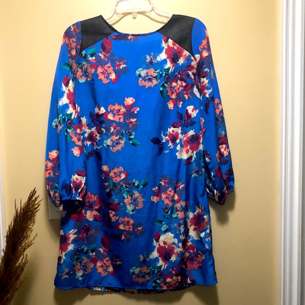 Blue floral